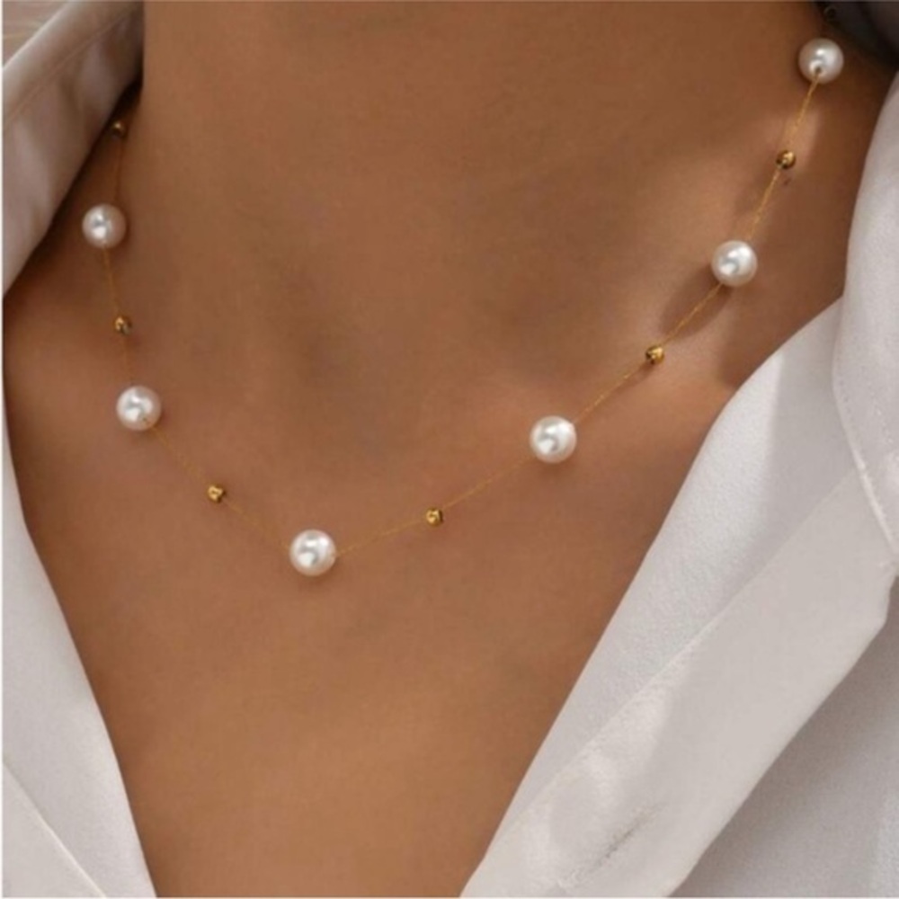 Pearl necklace